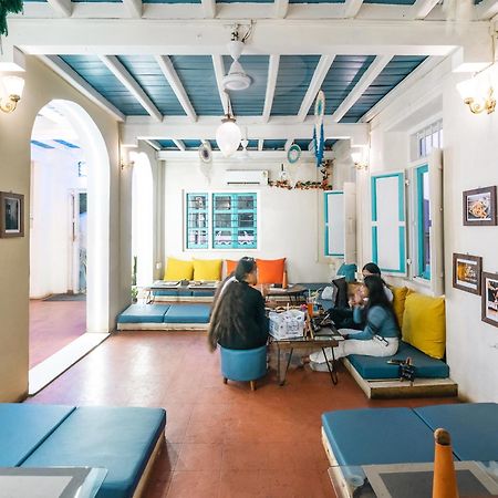 Moustache Daman Hostel Exterior foto